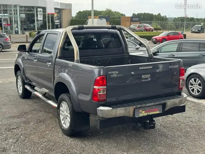 Toyota Hilux 2012 photo 2