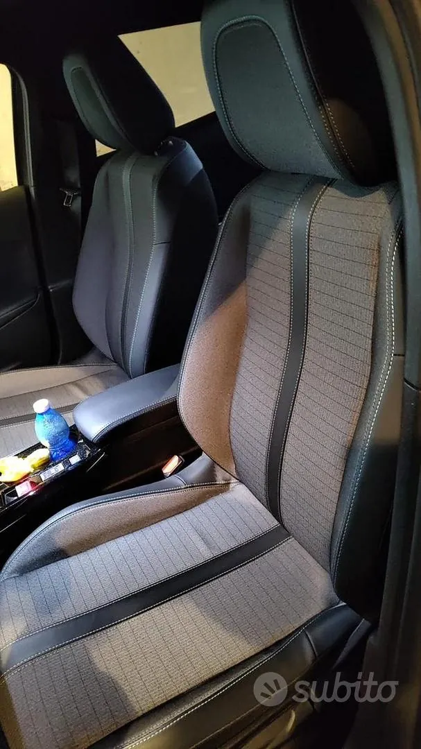 Peugeot 2008 2023 photo 3