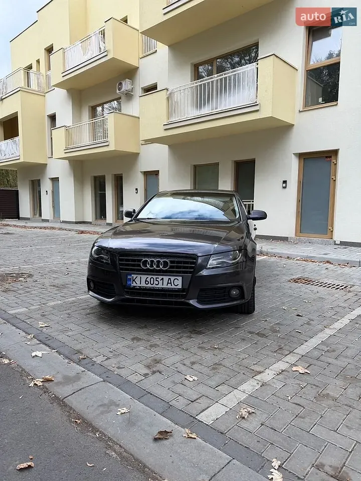 Audi A4 2011 photo 4
