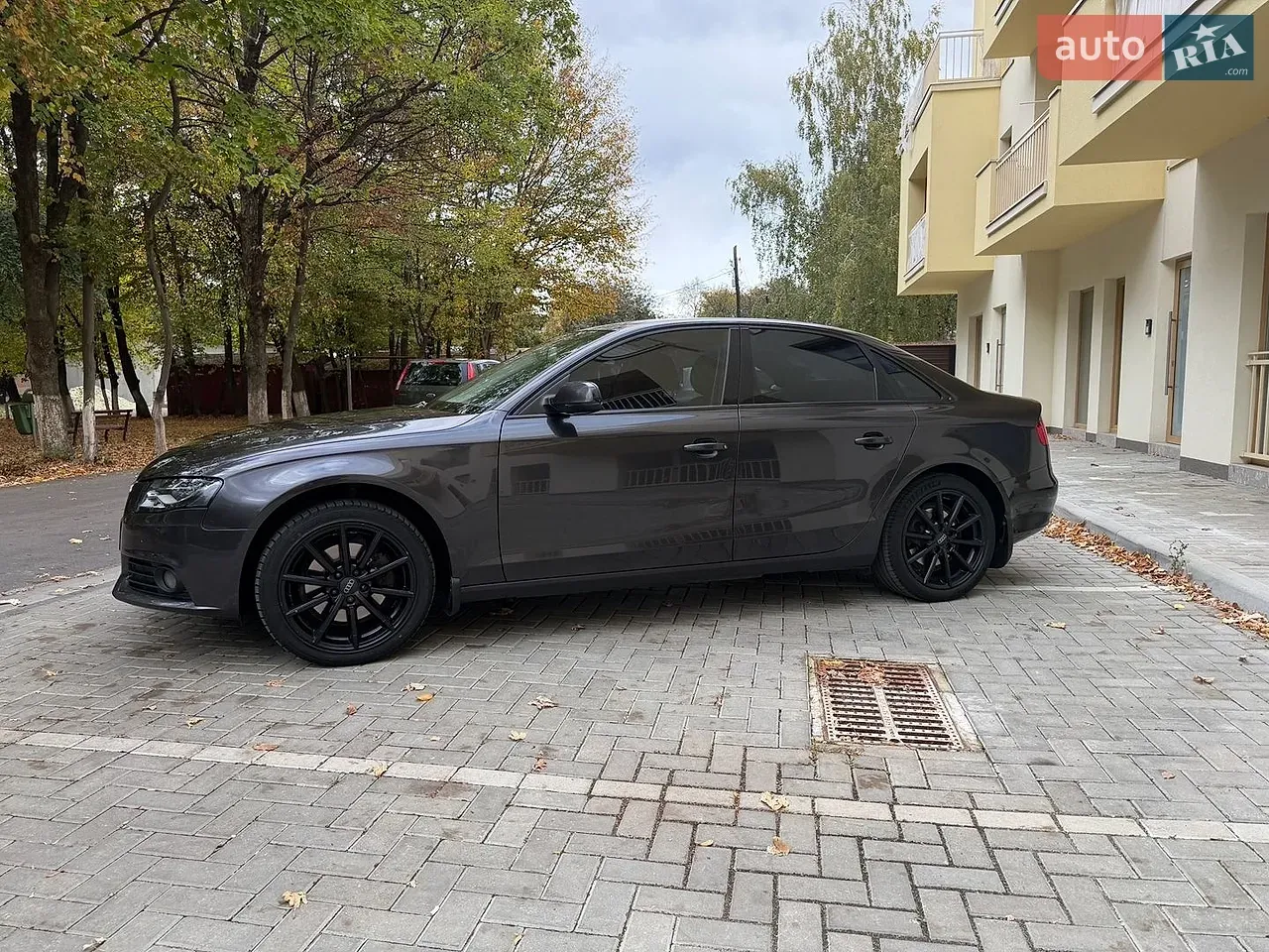 Audi A4 2011 photo 5