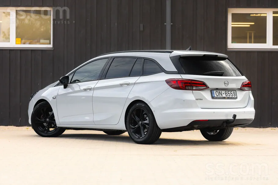 Opel Astra 2021 photo 4