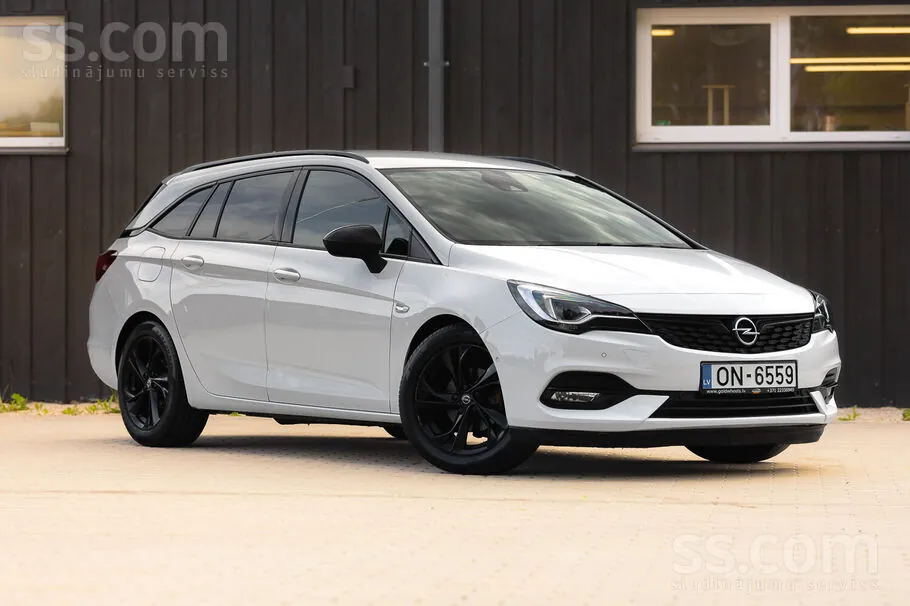 Opel Astra 2021 photo 2