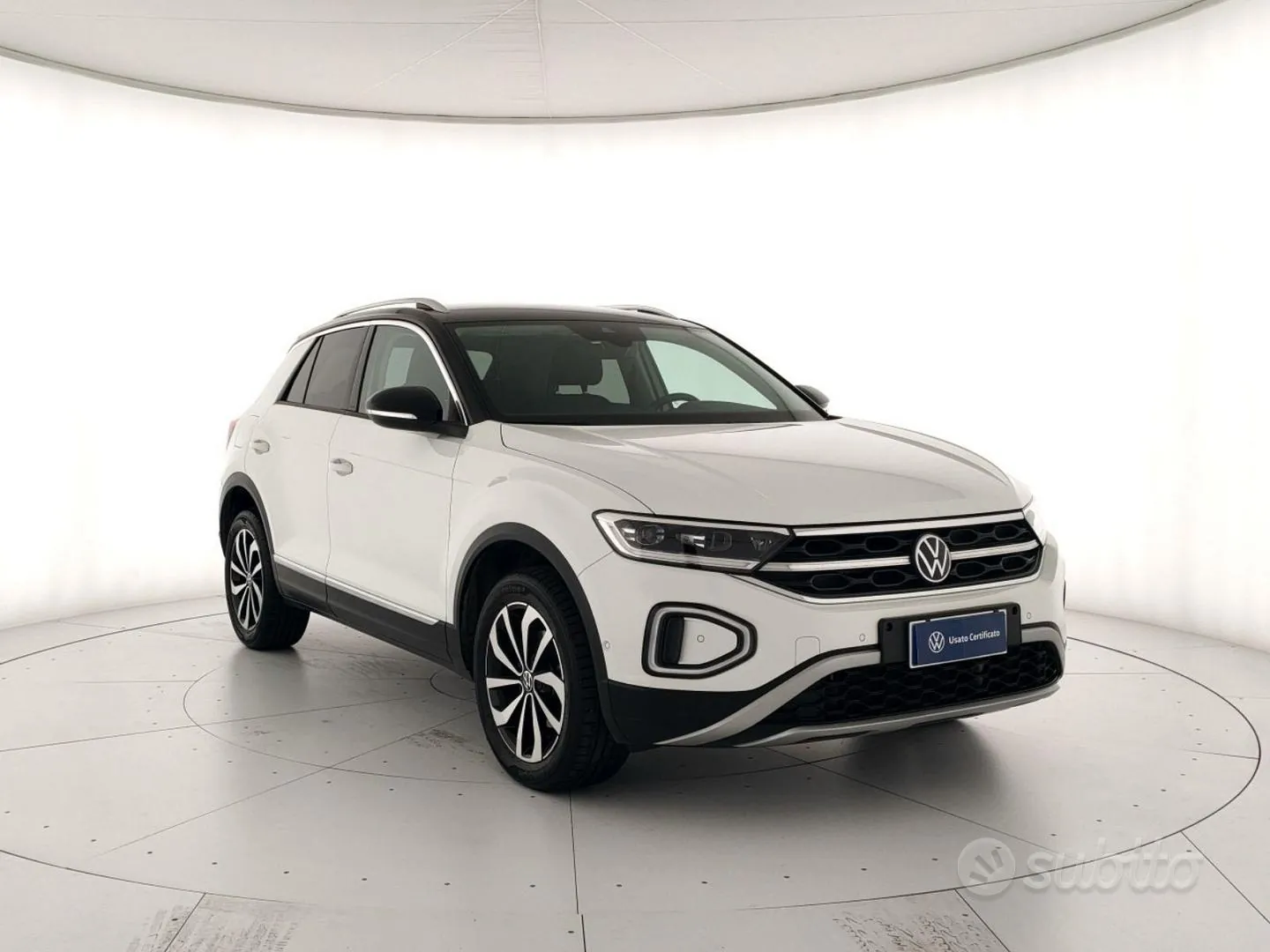 Volkswagen T-Roc 2024 photo 3