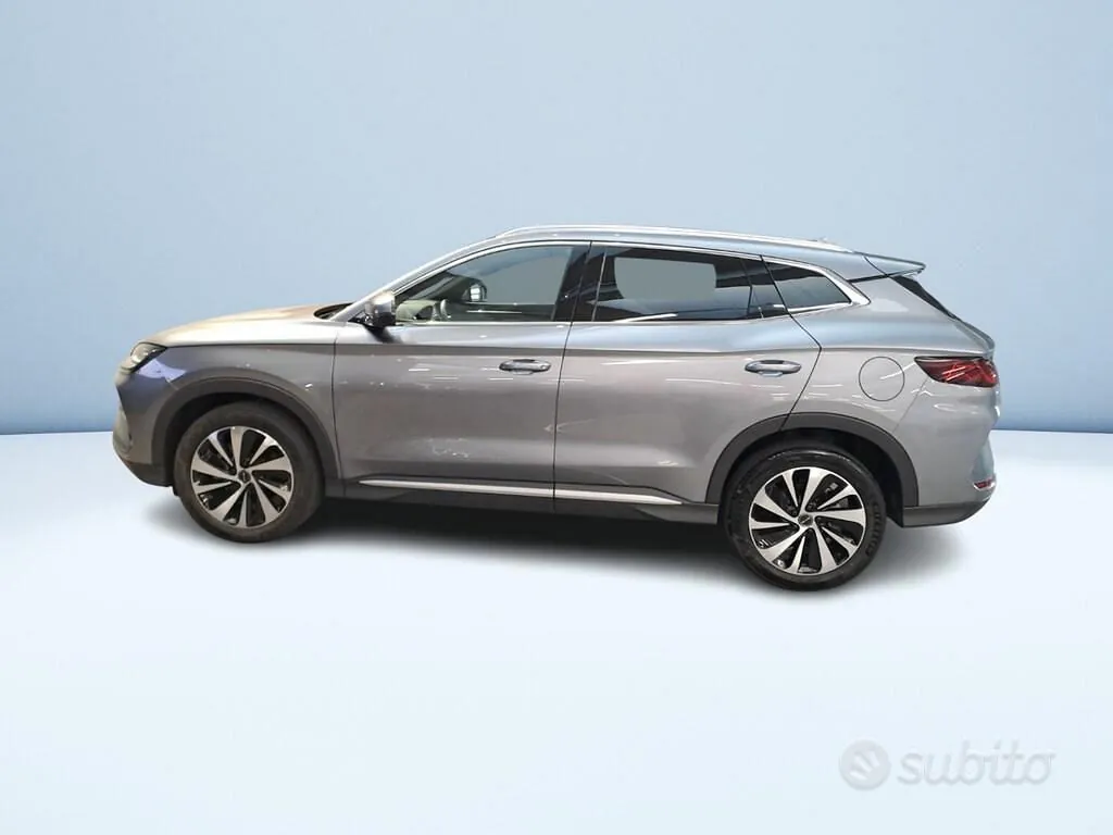 BYD Seal U 2025 photo 3