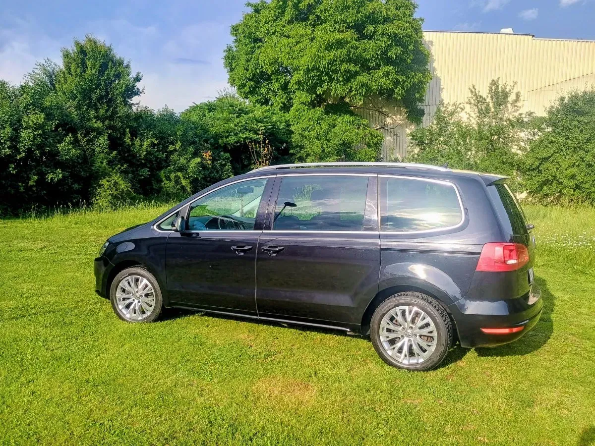 Volkswagen Sharan 2012 photo 3