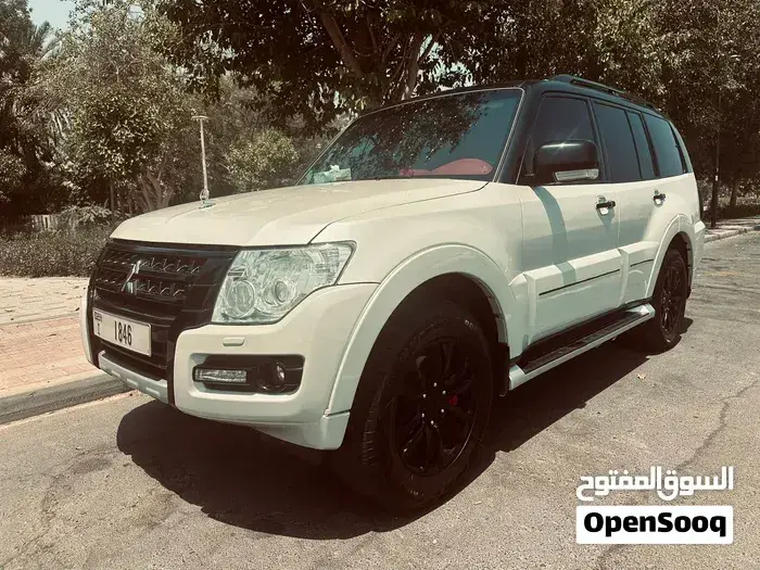 Mitsubishi Pajero 2017 photo 3