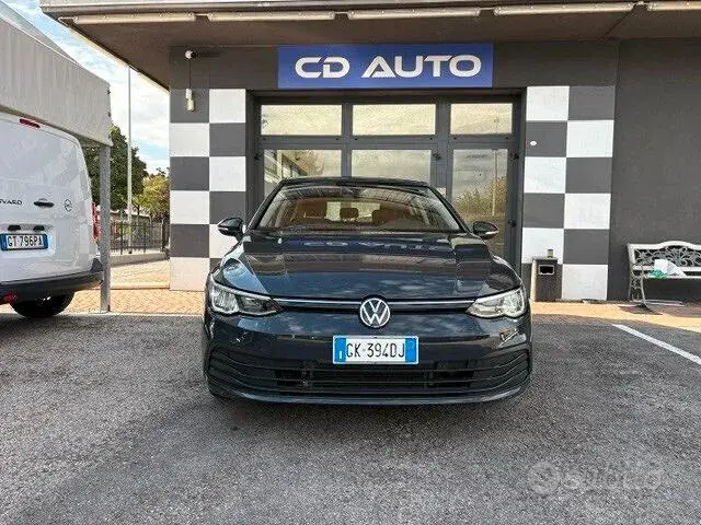 Volkswagen Golf 2022 photo 2