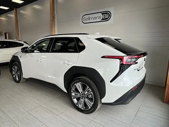 Subaru Solterra 2024 photo 3