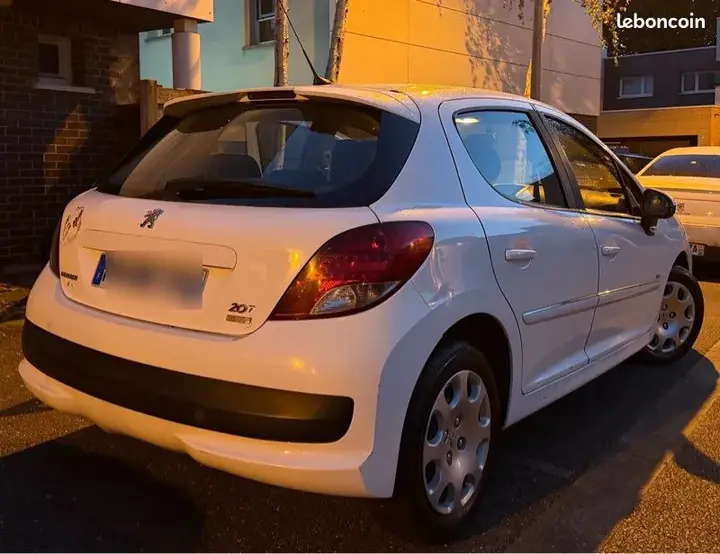 Peugeot 207
