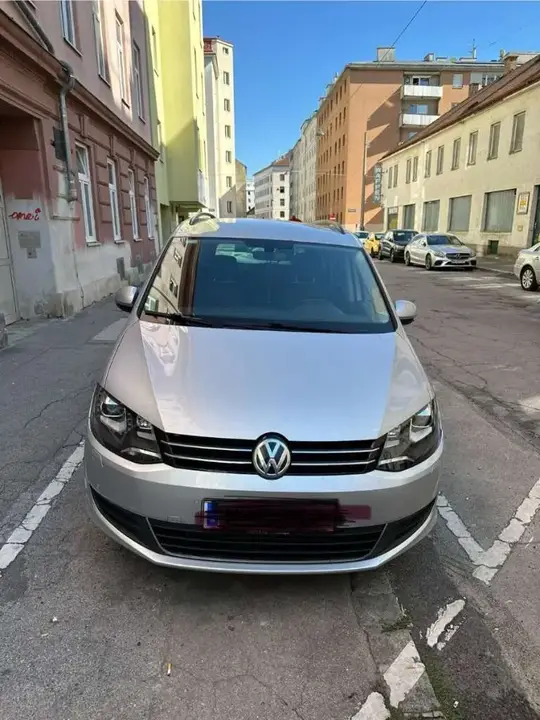 Volkswagen Sharan 2016 photo 2