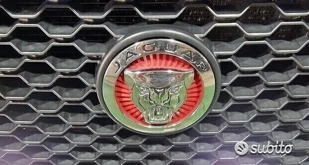 Jaguar Xe 2017 photo 4