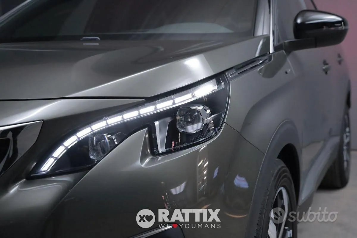 Peugeot 3008 2019 photo 3