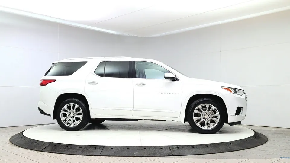 Chevrolet Traverse 2019 photo 2