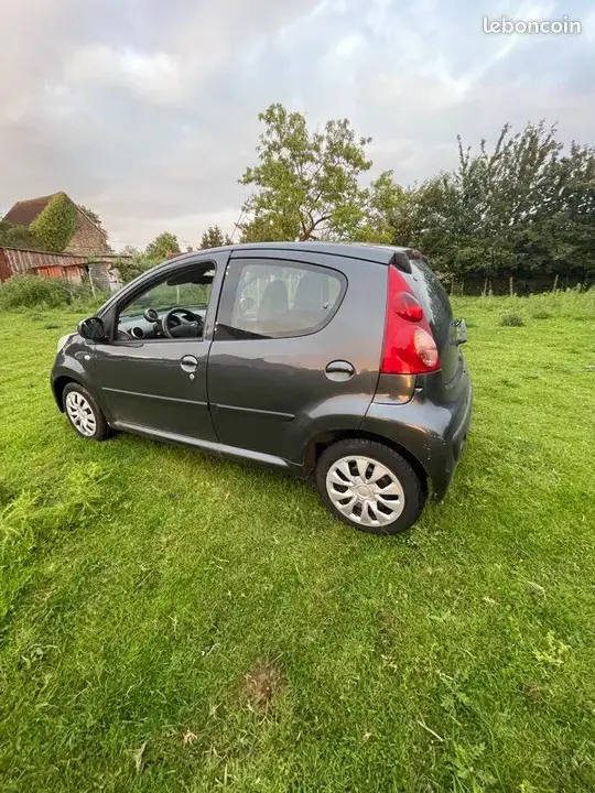 Peugeot 107 2007 photo 3