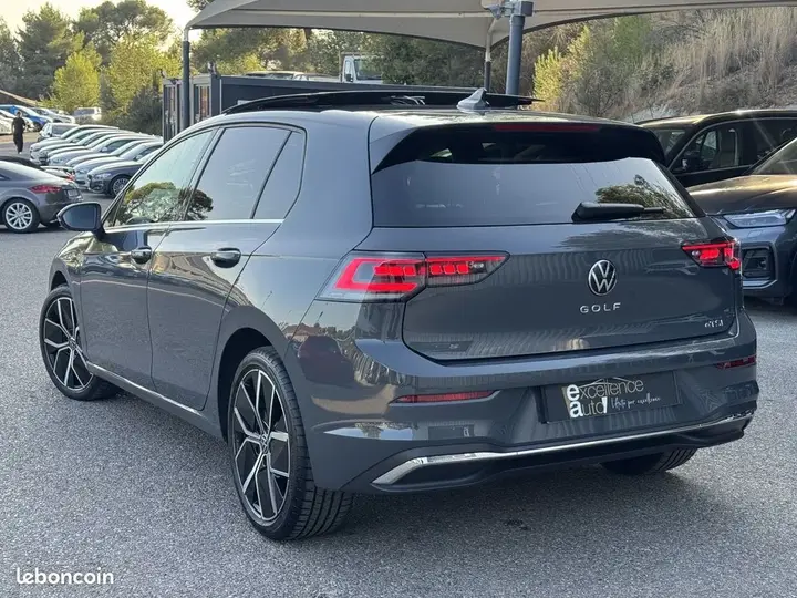 Volkswagen Golf 2024 photo 4