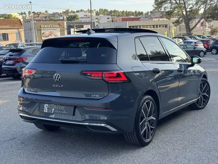 Volkswagen Golf 2024 photo 3