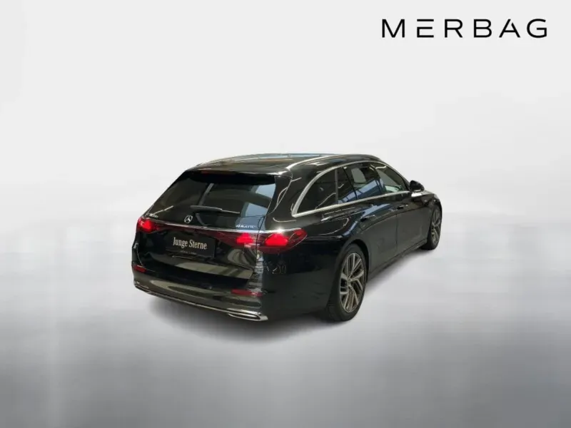 Mercedes-Benz E-Class 2025 photo 3