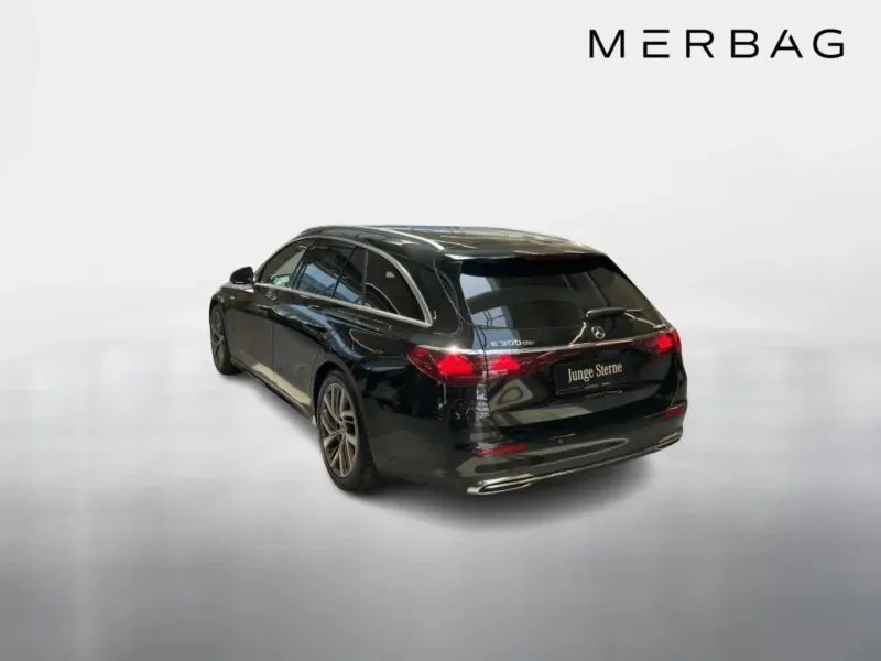 Mercedes-Benz E-Class 2025 photo 2