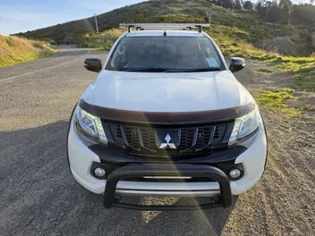 Mitsubishi Triton 2018 photo 2