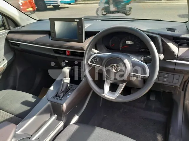 Toyota Yaris 2025 photo 5