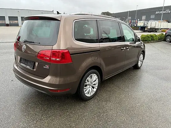 Volkswagen Sharan 2013 photo 2