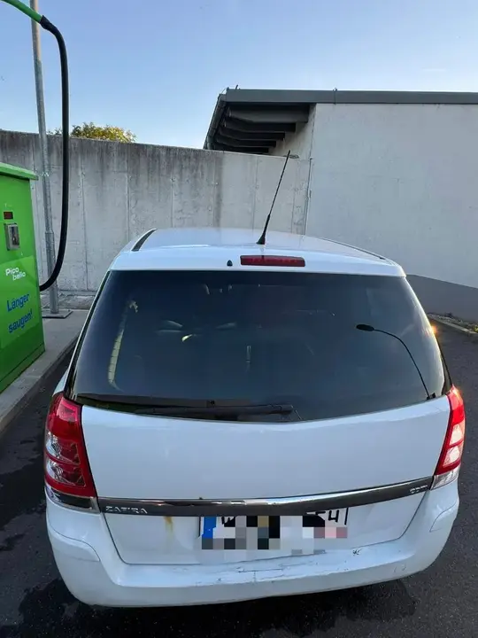 Opel Zafira 2010 photo 3