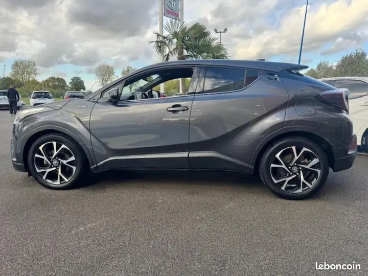 Toyota C-Hr 2019 photo 4