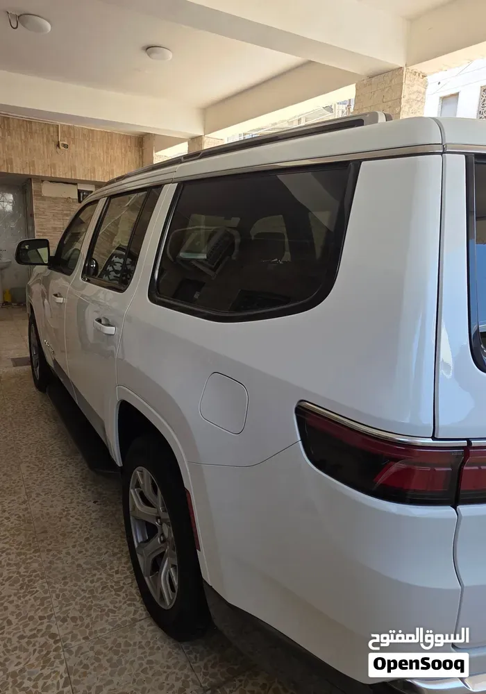 Jeep Grand Wagoneer 2022 photo 3