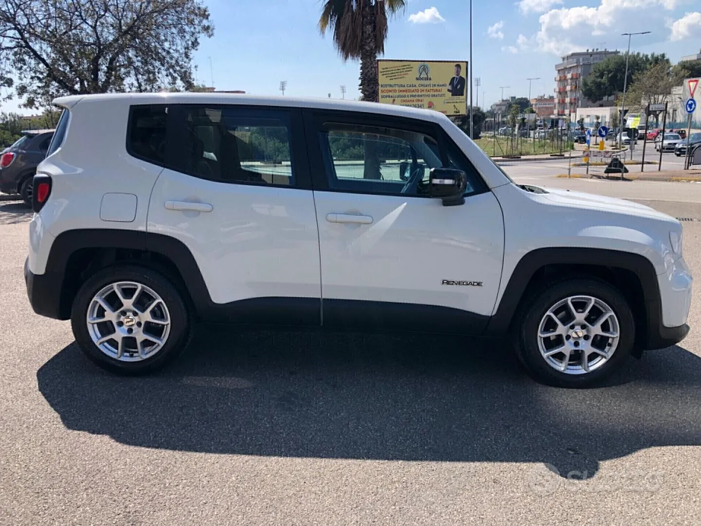 Jeep Renegade 2023 photo 4