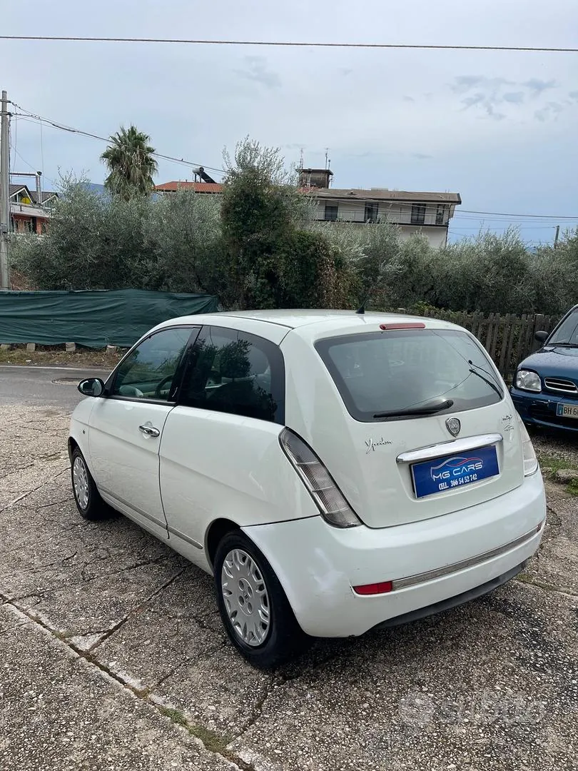 Lancia Ypsilon 2008 photo 4