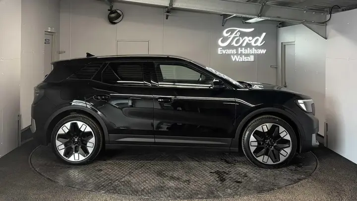 Ford Explorer 2025 photo 5