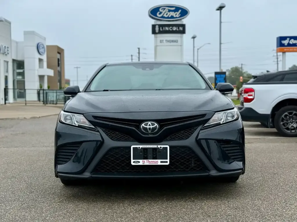 Toyota Camry 2020 photo 2