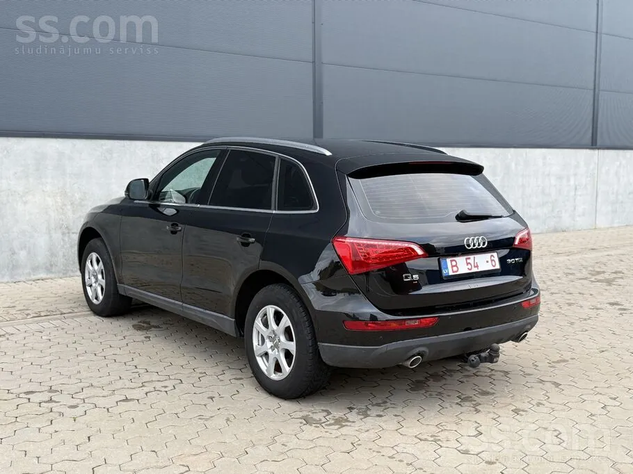 Audi Q5 2010 photo 5