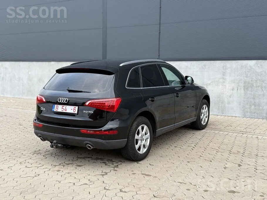 Audi Q5 2010 photo 4
