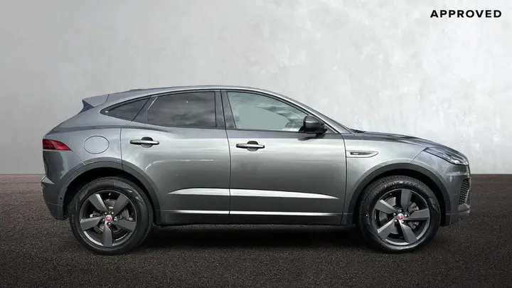 Jaguar E-Pace 2019 photo 5