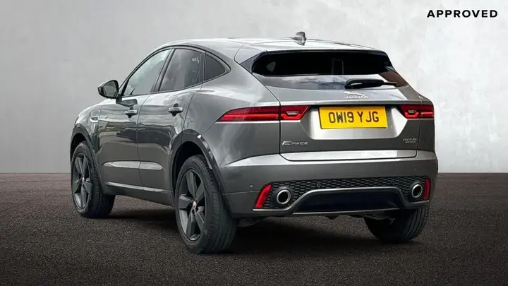 Jaguar E-Pace 2019 photo 2