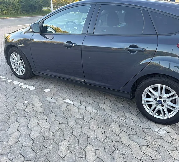 Ford Focus 2014 photo 2