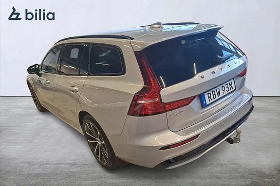 Volvo V60 2025 photo 2