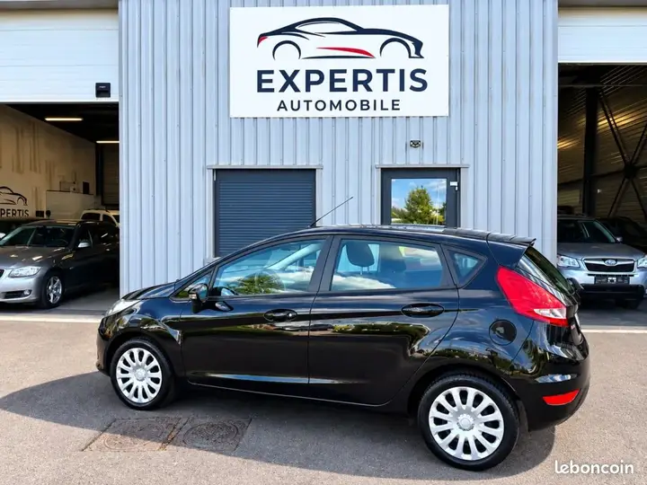 Ford Fiesta 2009 photo 2
