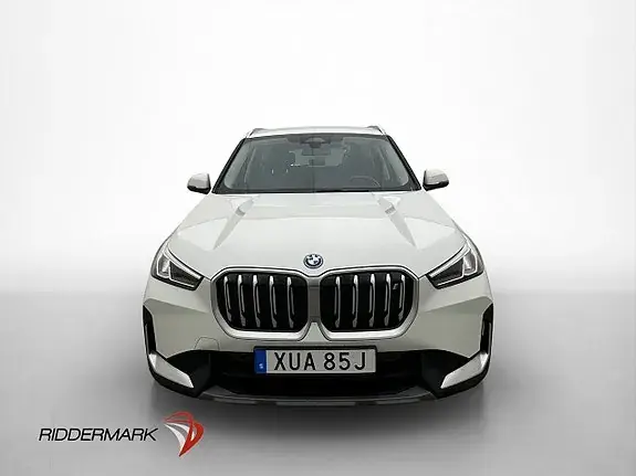BMW Ix1 2023 photo 2