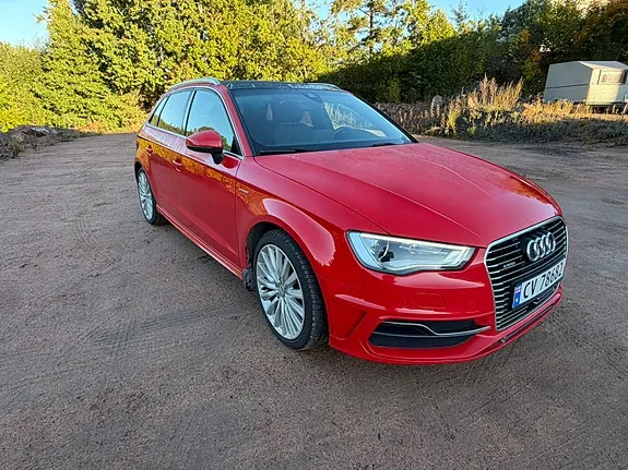 Audi A3 2016 photo 2