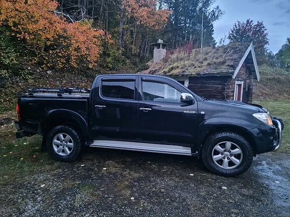 Toyota Hilux 2011 photo 2