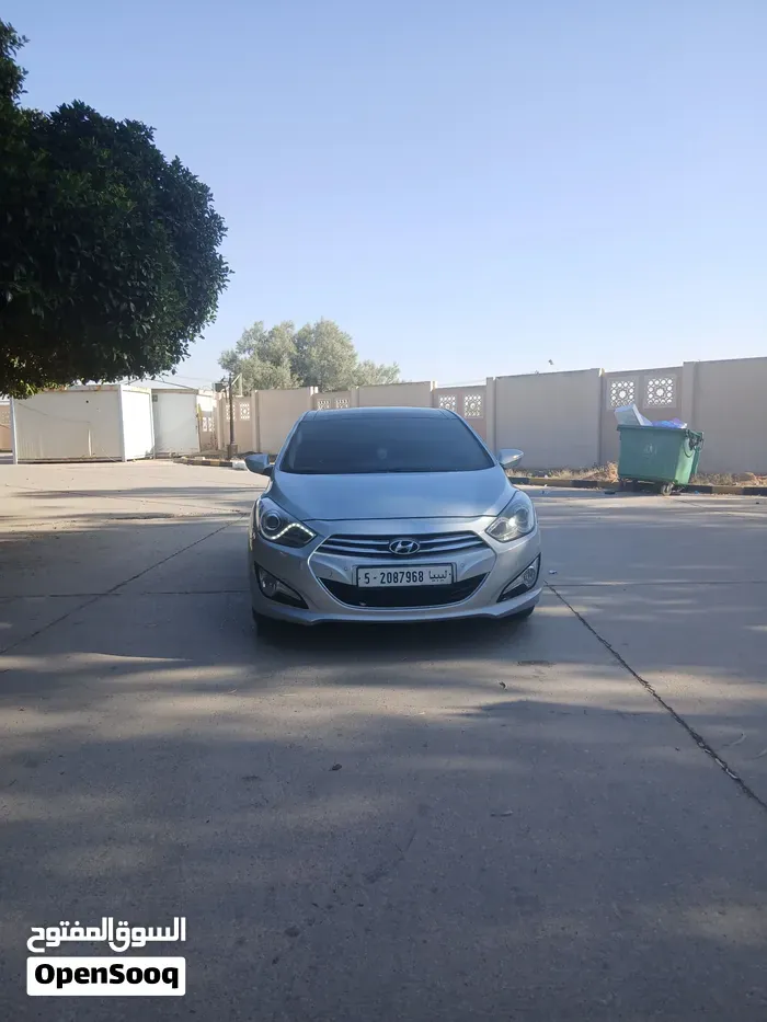 Hyundai I40