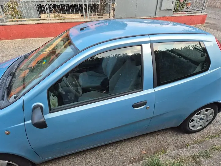 Fiat Punto 2001 photo 4