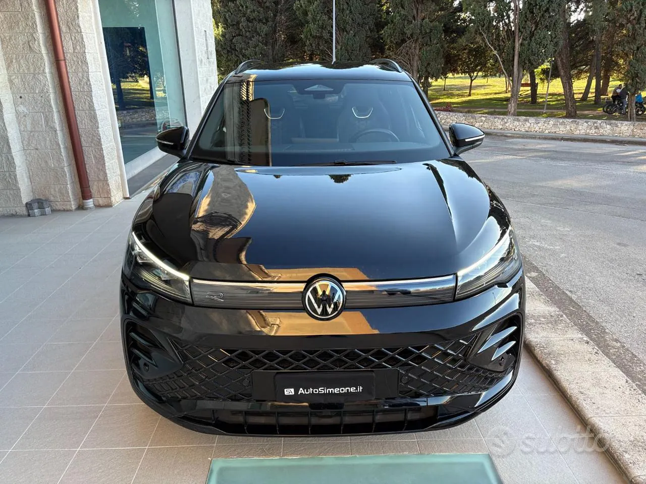 Volkswagen Tiguan 2024 photo 2