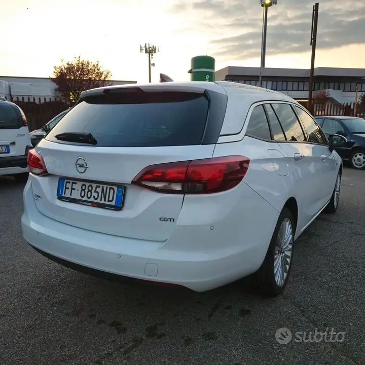 Opel Astra 2016 photo 2