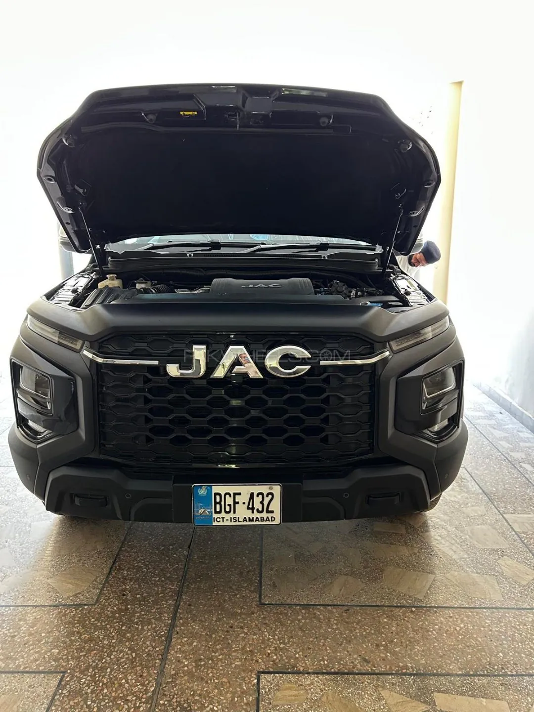 JAC T9
