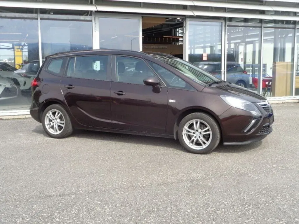 Opel Zafira 2013 photo 2