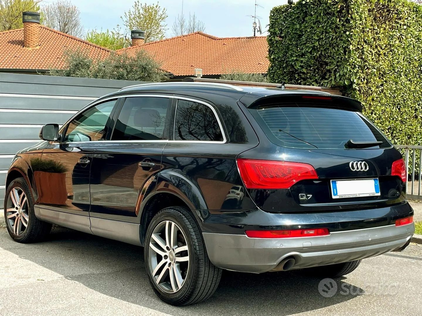 Audi Q7 2012 photo 3