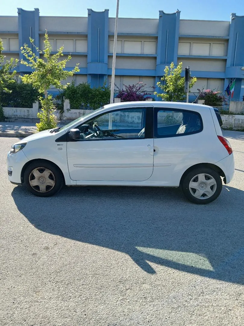 Renault Twingo 2014 photo 3